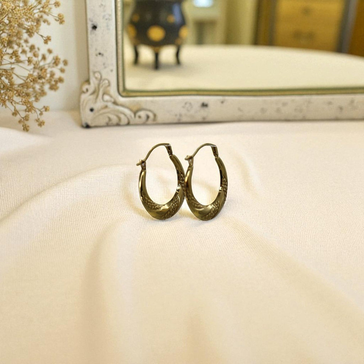 10k Gold Vintage Hoop Earrings, Circa 1980s - Petra StarEarrings
