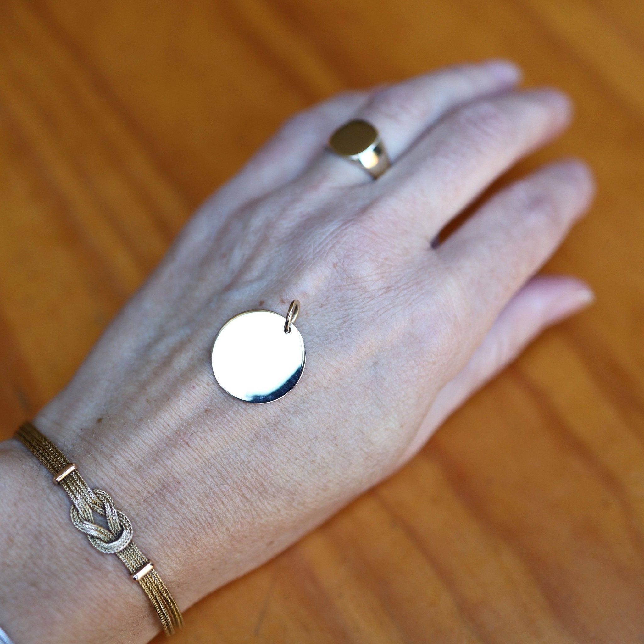 10k Mid-Century Gold Disc Pendant - Petra Star