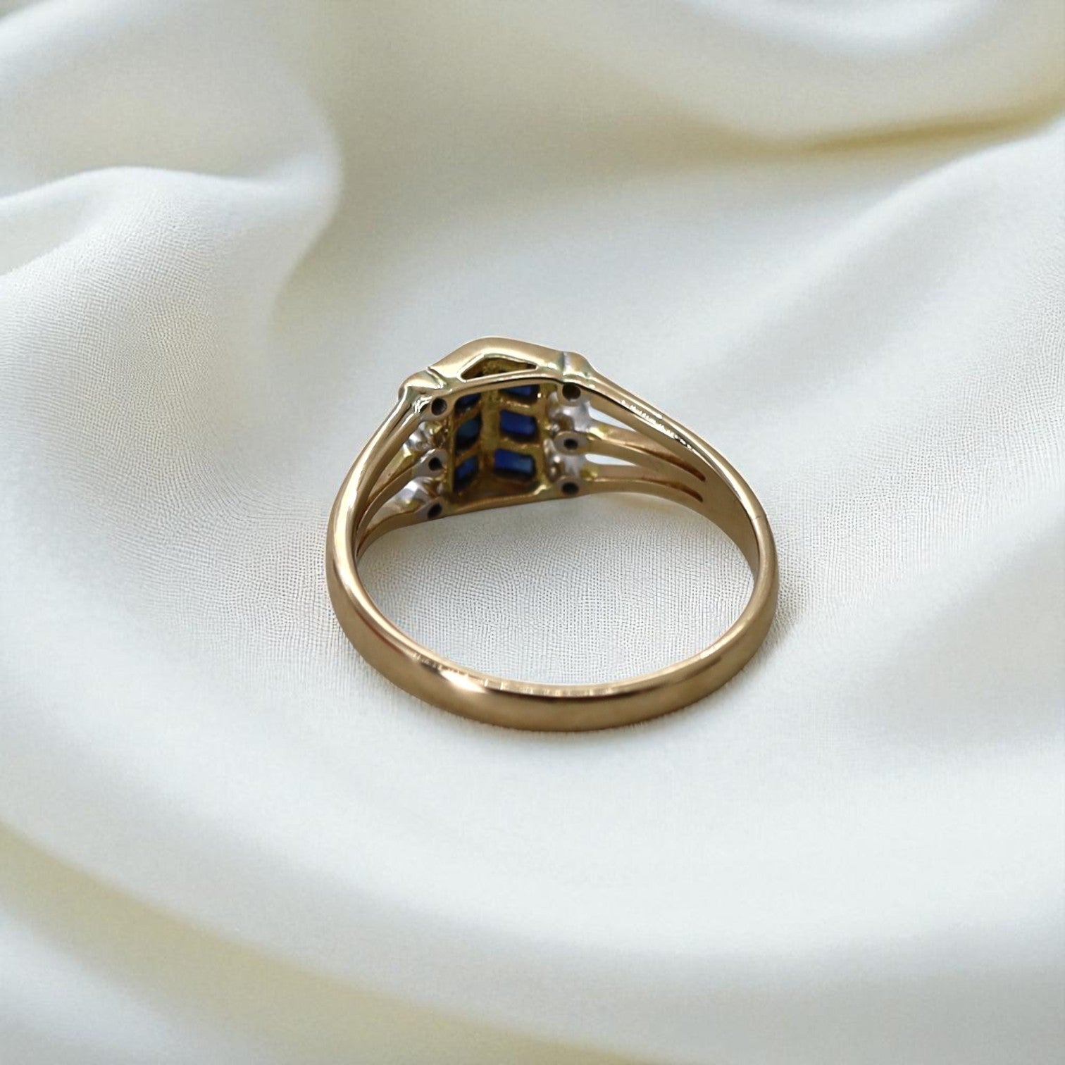 14k Gold 1960s Modernist Sapphire & Diamond Ring - Petra Star