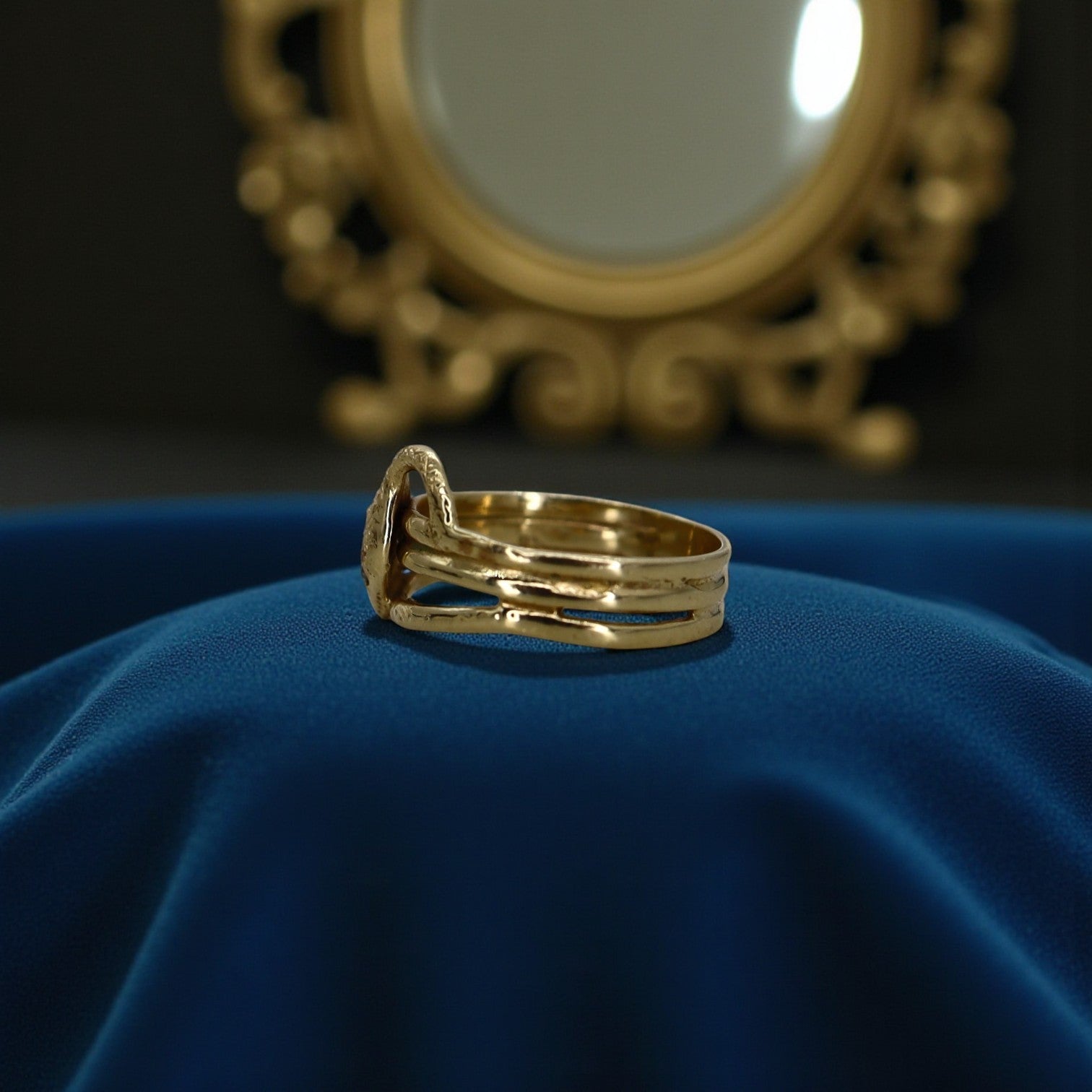 14k Gold Antique Diamond Snake Ring - Petra Star