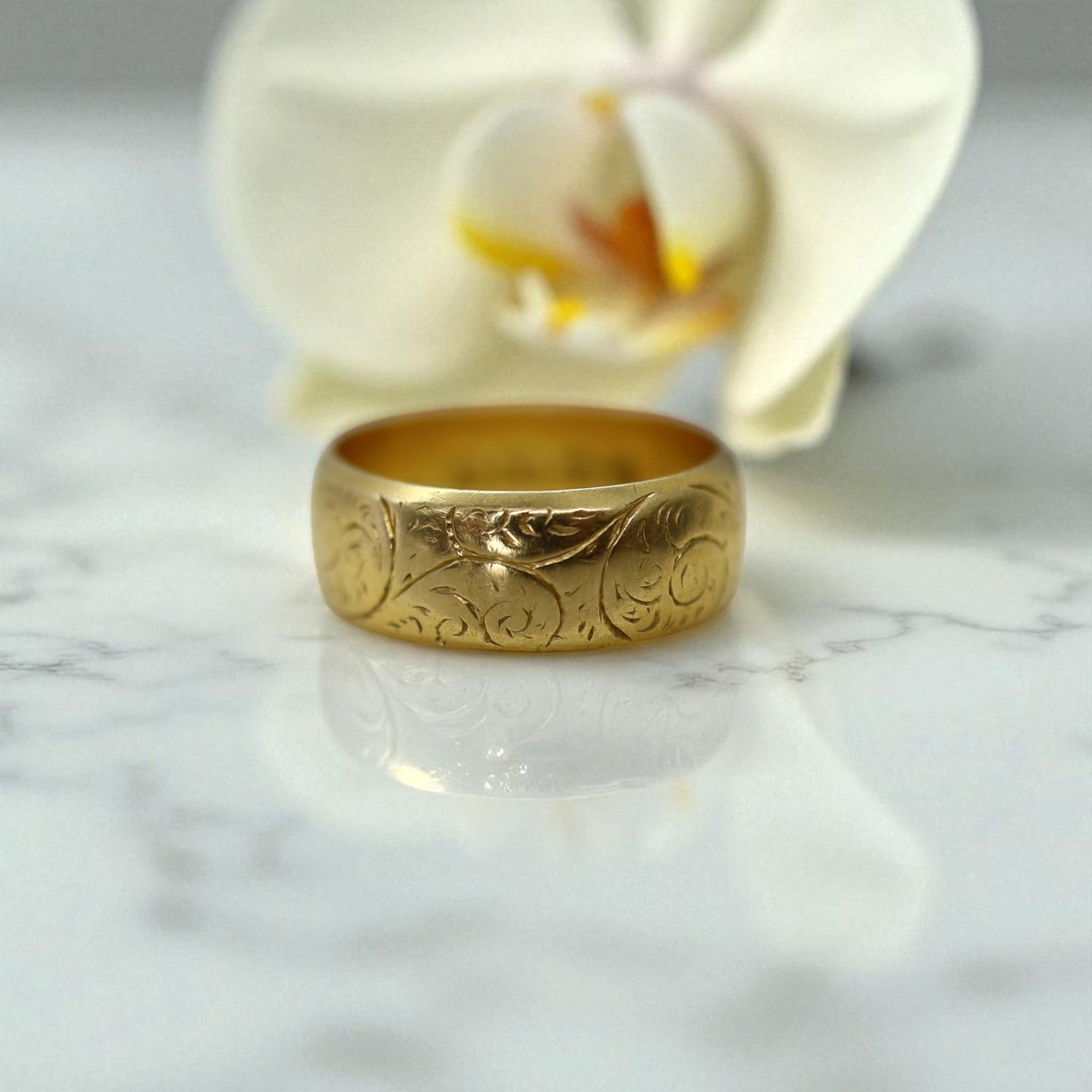 Georgian 18k Gold Hand Engraved Band – Birmingham Hallmarked, 1799 - Petra Star