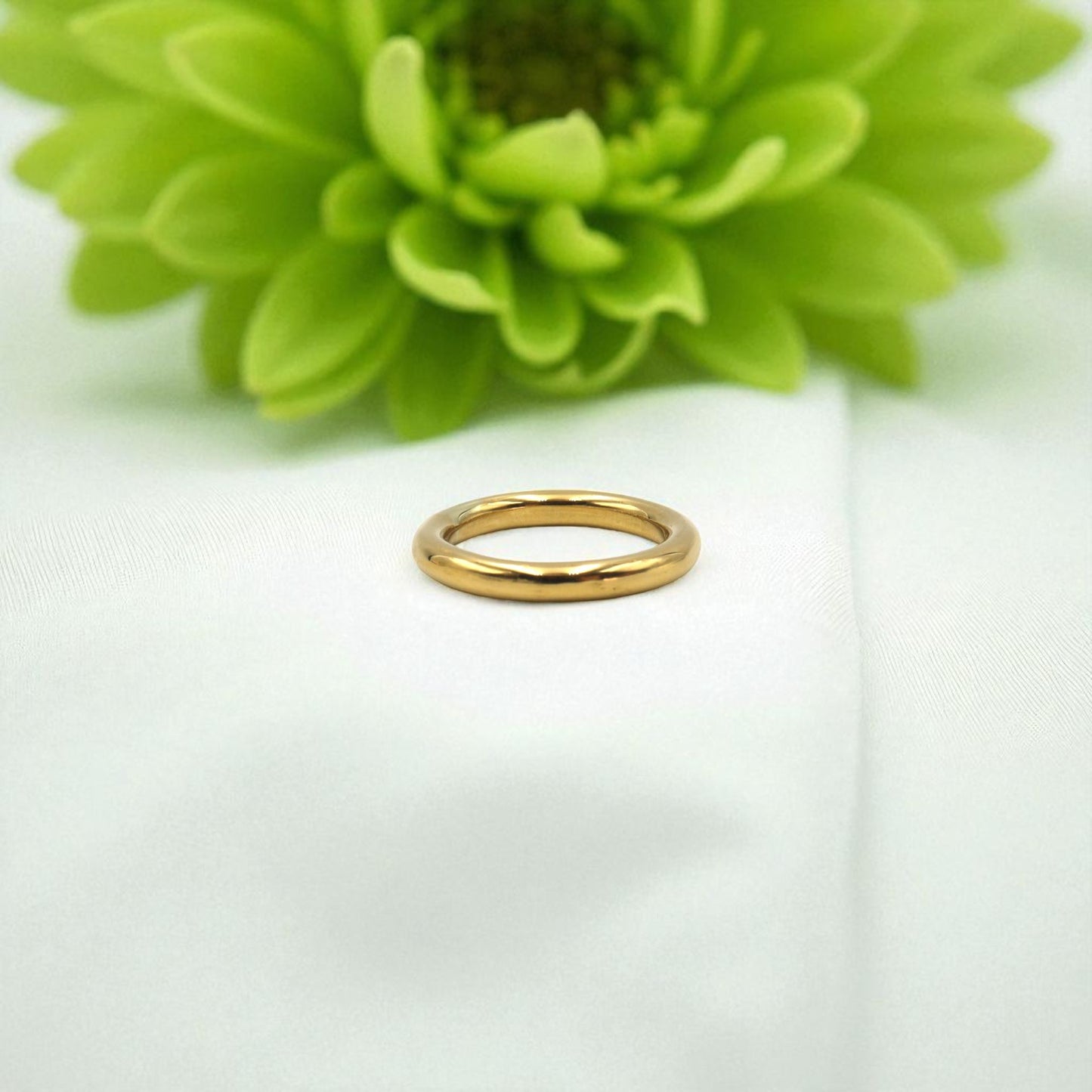 Purity Band - 22k Solid Gold Wire Band - Hand Forged 2.6 MM Wide - Petra Star