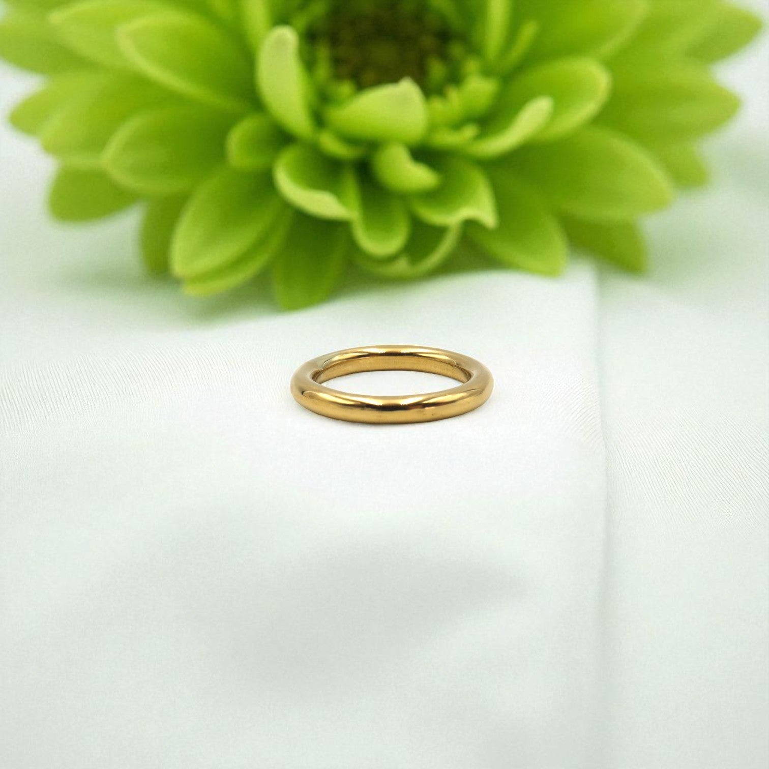 Purity Band - 22k Solid Gold Wire Band - Hand Forged 2.6 MM Wide - Petra Star