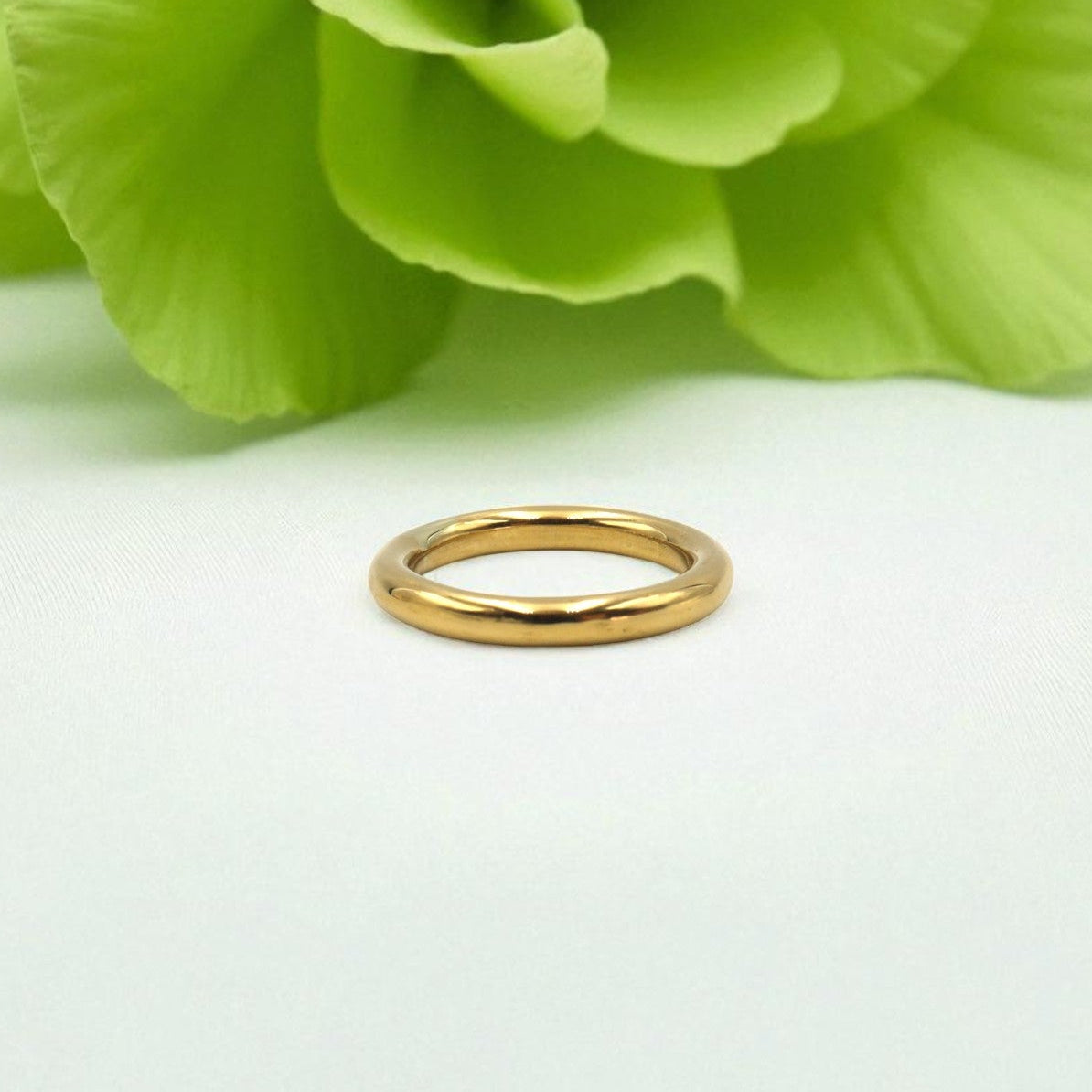 Purity Band - 22k Solid Gold Wire Band - Hand Forged 2.6 MM Wide - Petra Star