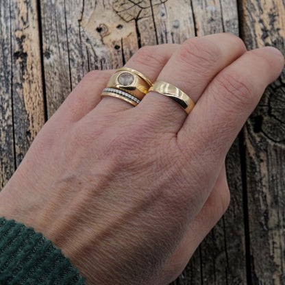 14K Yellow Gold Estate Wedding Band | 5mm | Size 8 | Ca. 2010 - Petra Star