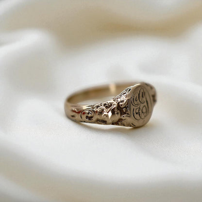 Art Nouveau Signet Ring in 10k Gold with Antique Monogram (c. 1900s) - Petra Star