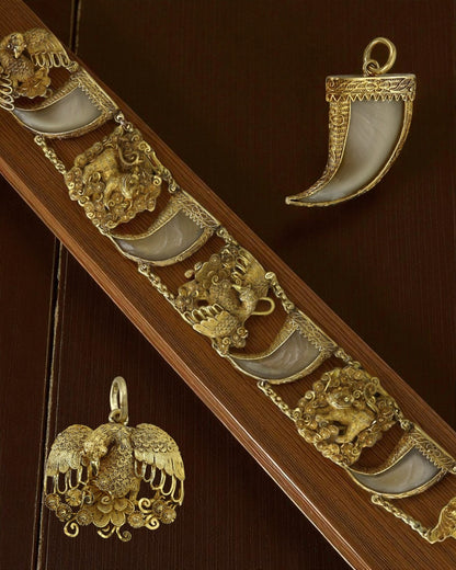 Antique Peacock Pendant in 20k Gold with Cannetille Detail (c. Victorian British Raj)