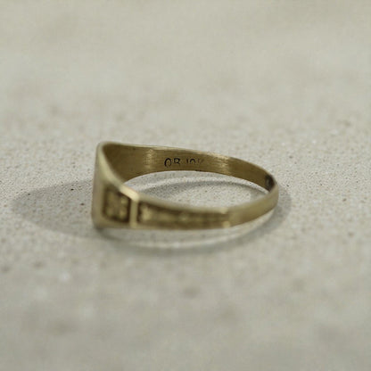 Antique Signet Ring 10k Yellow Gold