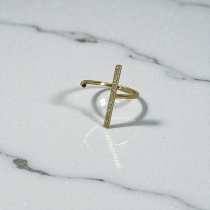 18k Gold Open Space Line Diamond Ring