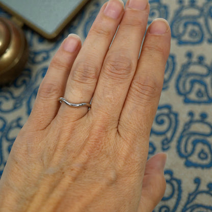 Petra Star Snuggle Band Platinum 2MM Curved Band - Petra Star