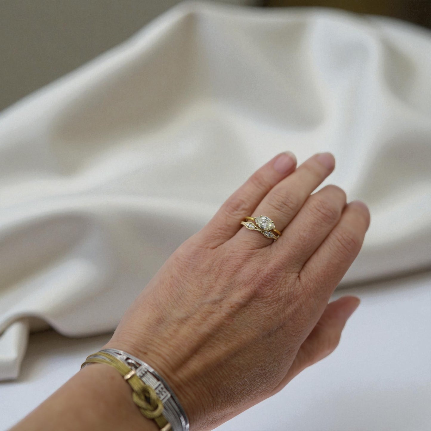 14k Gold Milgrain Ribbed Diamond Band