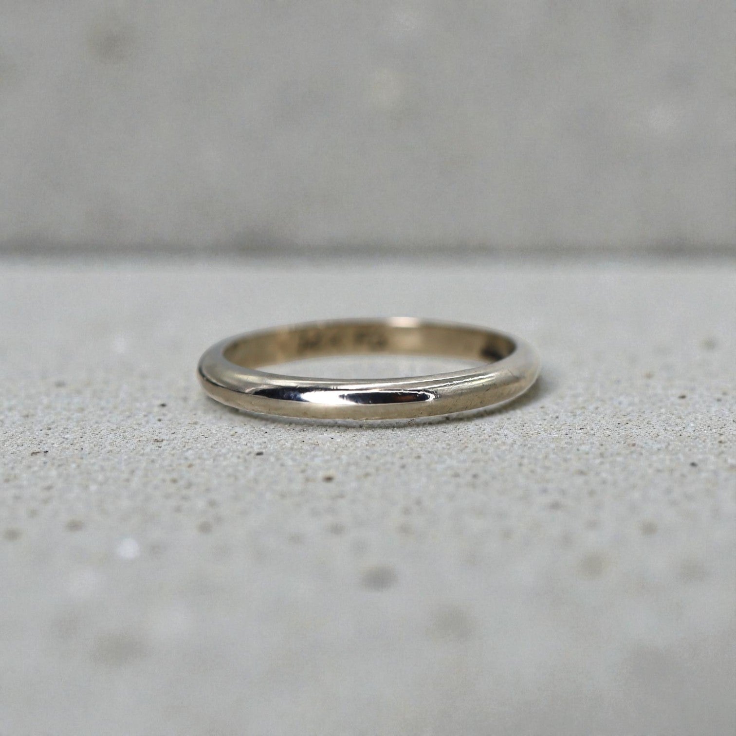 Vintage 14k White Gold Wedding Band 2.1MM - Petra Star