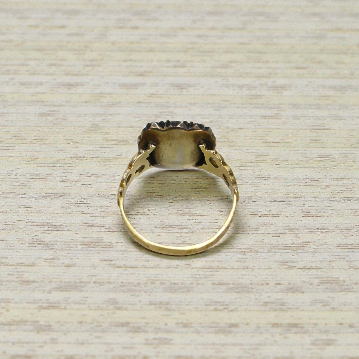 Georgian Emerald and Rose Cut Diamond Halo Ring, c.1820 | 14k Gold & Silver Closed Back - Petra Star