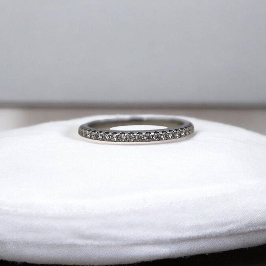 Hearts on Fire Diamond Eternity Band Size 5 - Petra Star