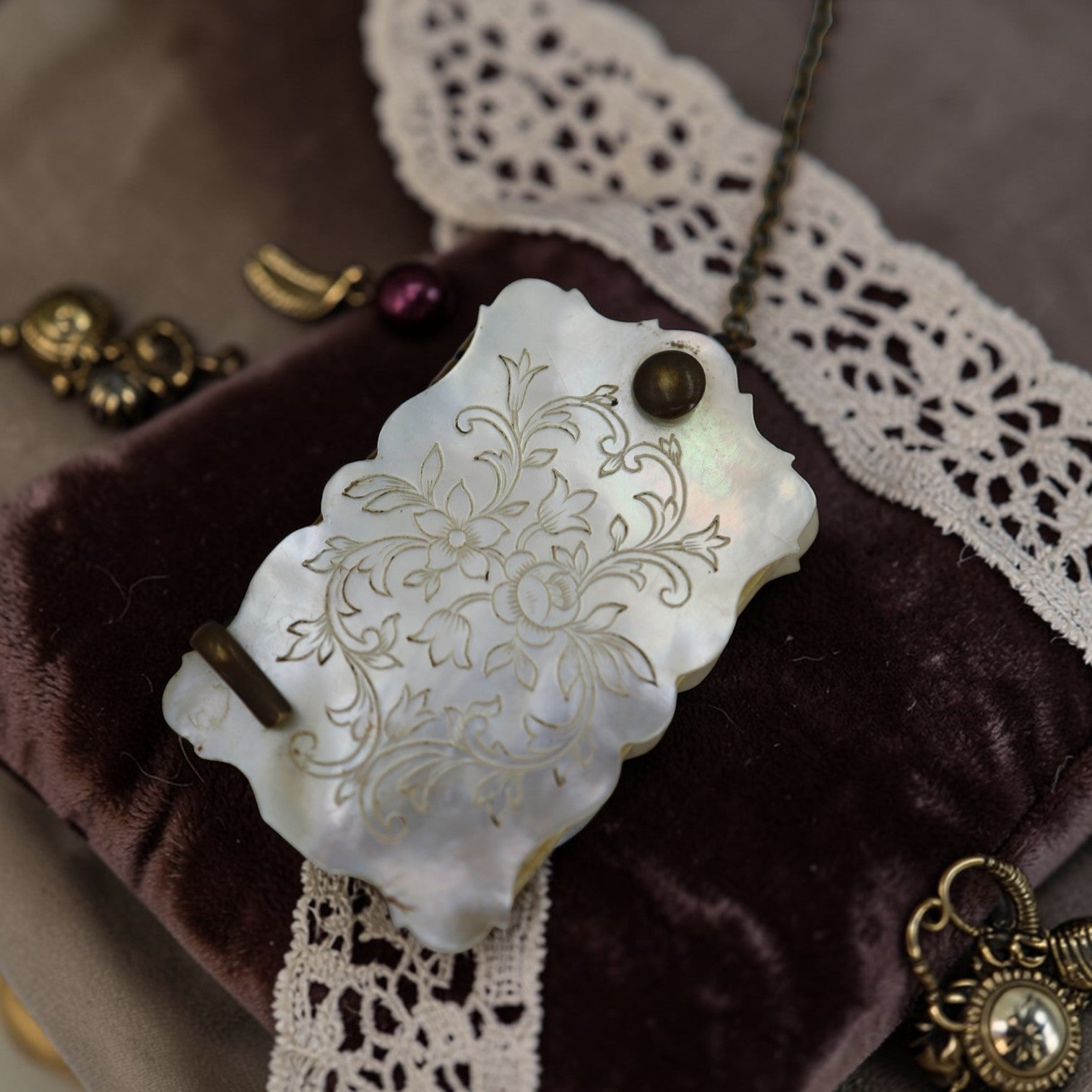 Victorian Mother of Pearl Notepad with Brass Chain - Petra Star