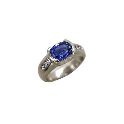 Screaming Sapphire Ring