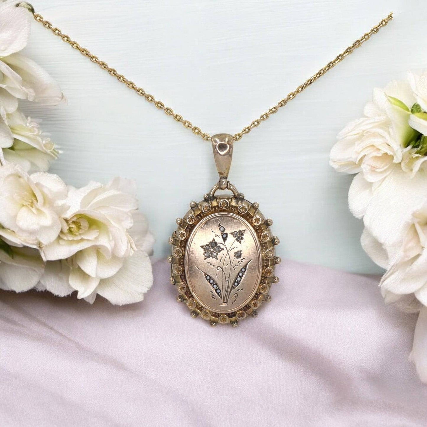 Diamond Flower and Stars Victorian Locket - Petra Star