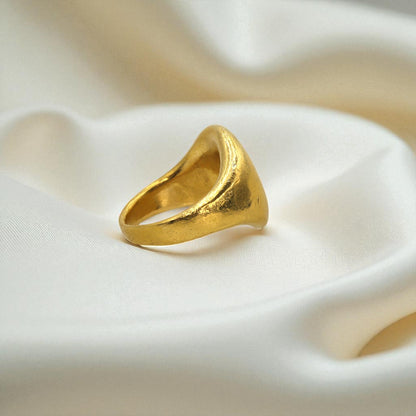 Antique Carnelian Intaglio in 22k Gold - Petra Star