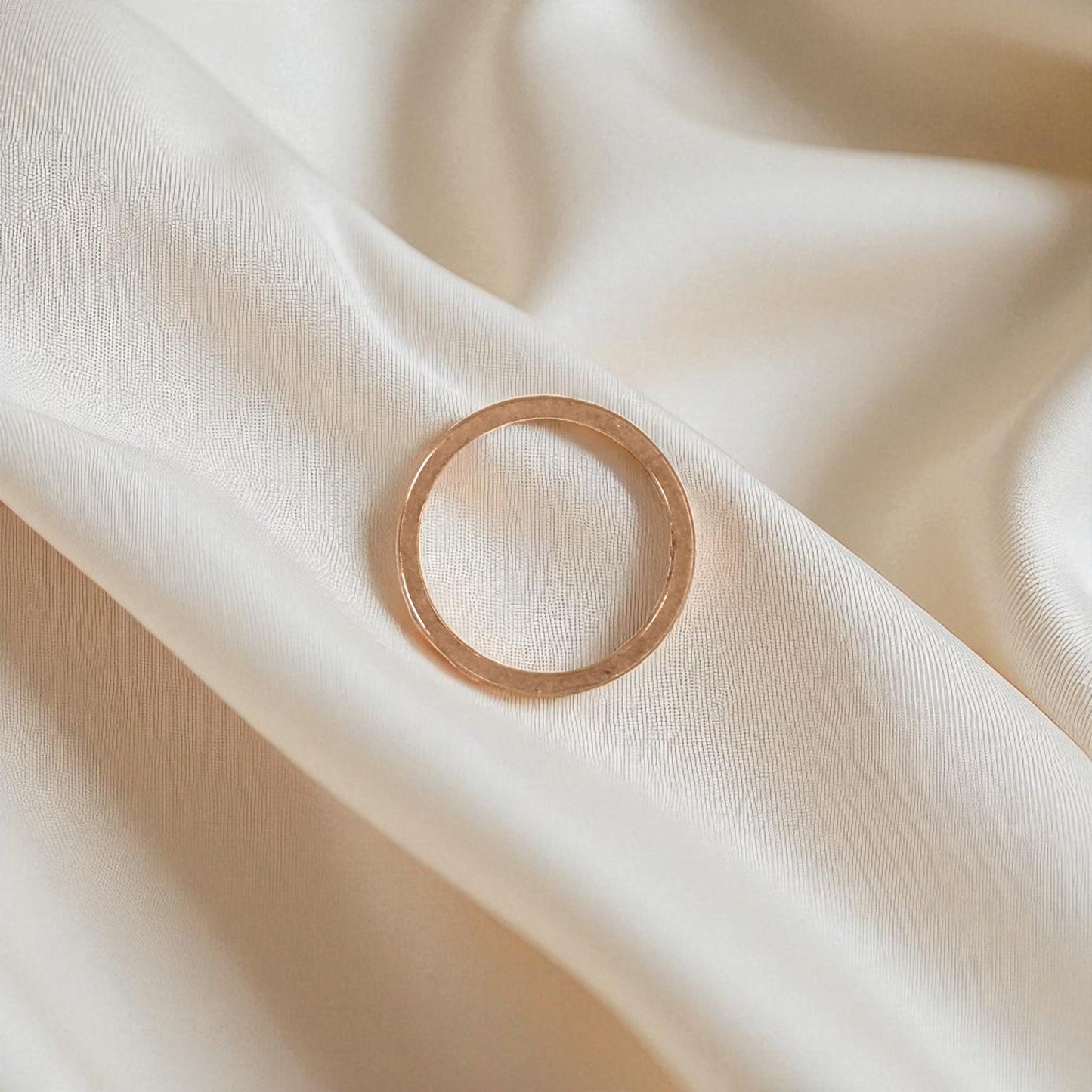 14k Rose Gold band 2.5 mm - Petra Star