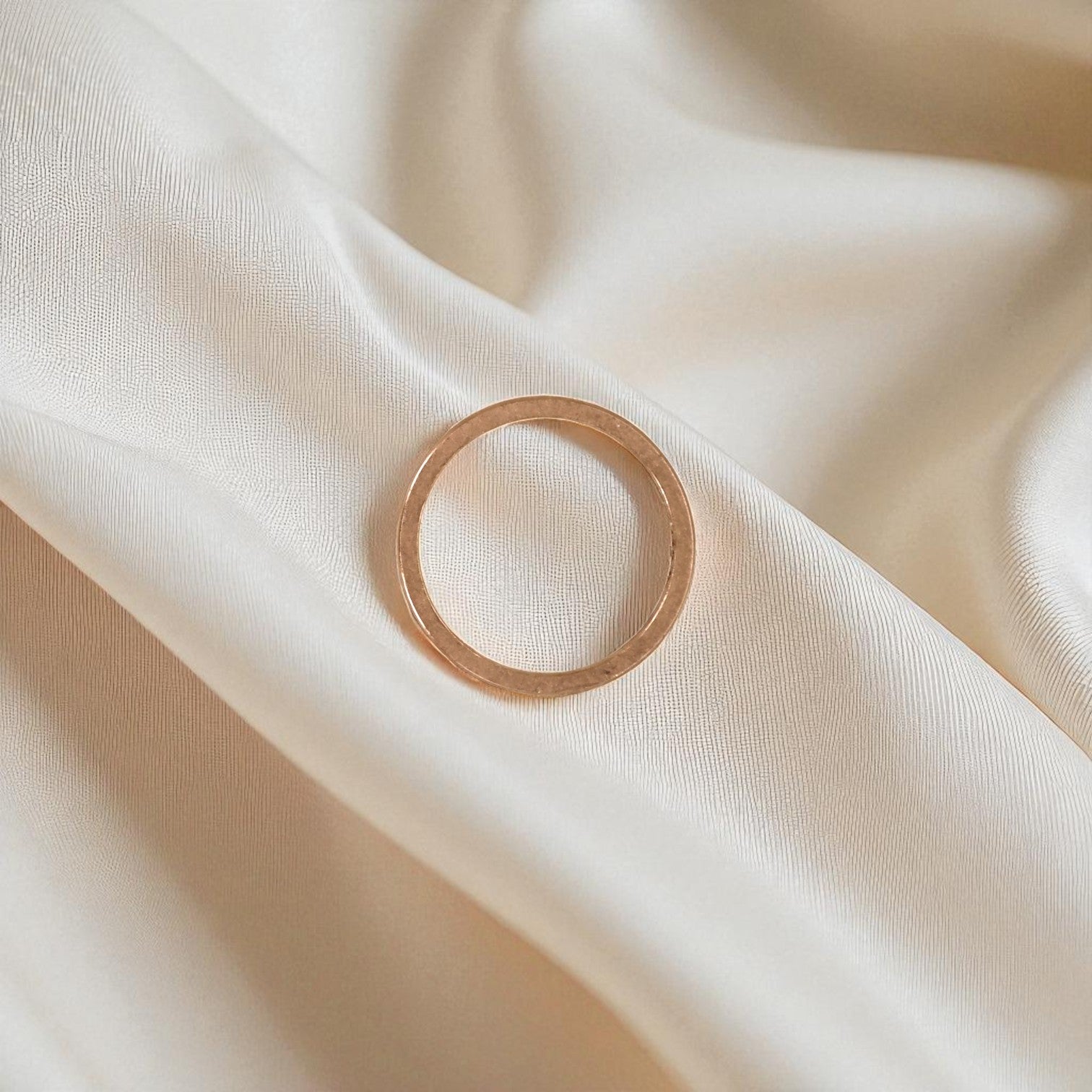 14k Rose Gold band 2.5 mm - Petra Star