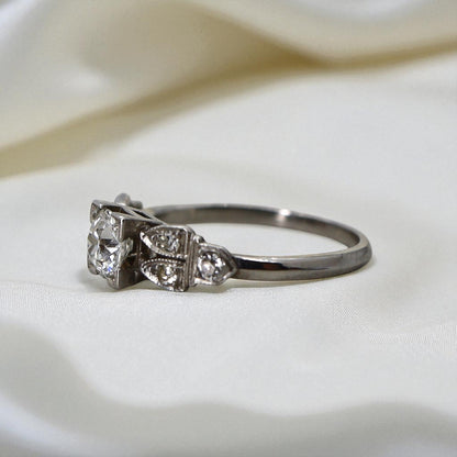 Art Deco Old European Cut Diamond Ring in Platinum, c. 1920s - Petra Star