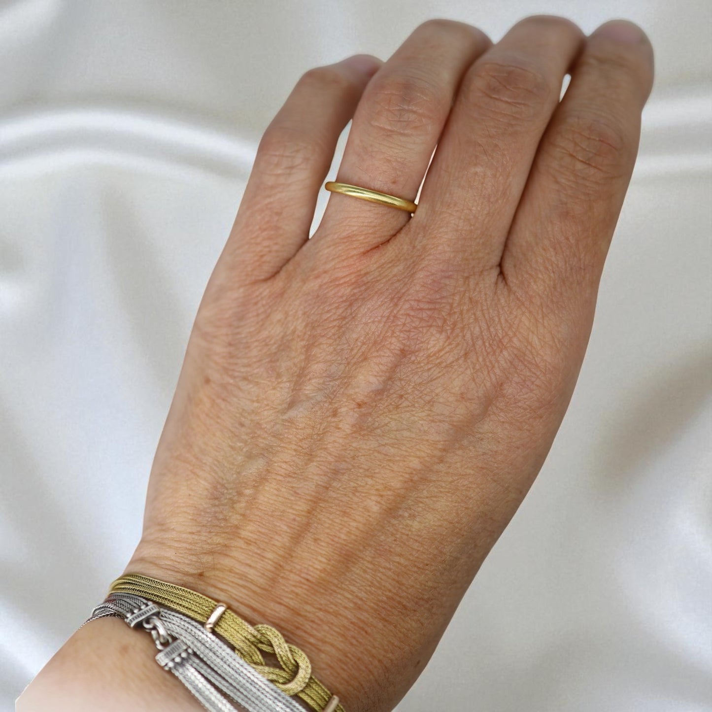 18k Gold Band Ring – Buttery Yellow Gold, 2mm Wide, Vintage-French - Petra Star