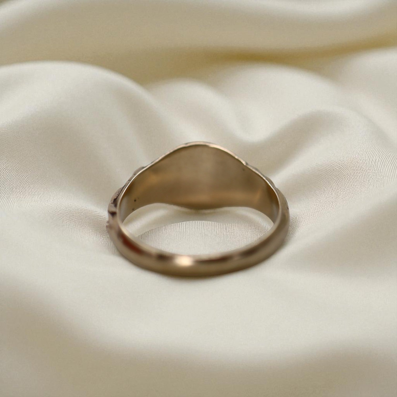 Art Nouveau Signet Ring in 10k Gold with Antique Monogram (c. 1900s) - Petra Star