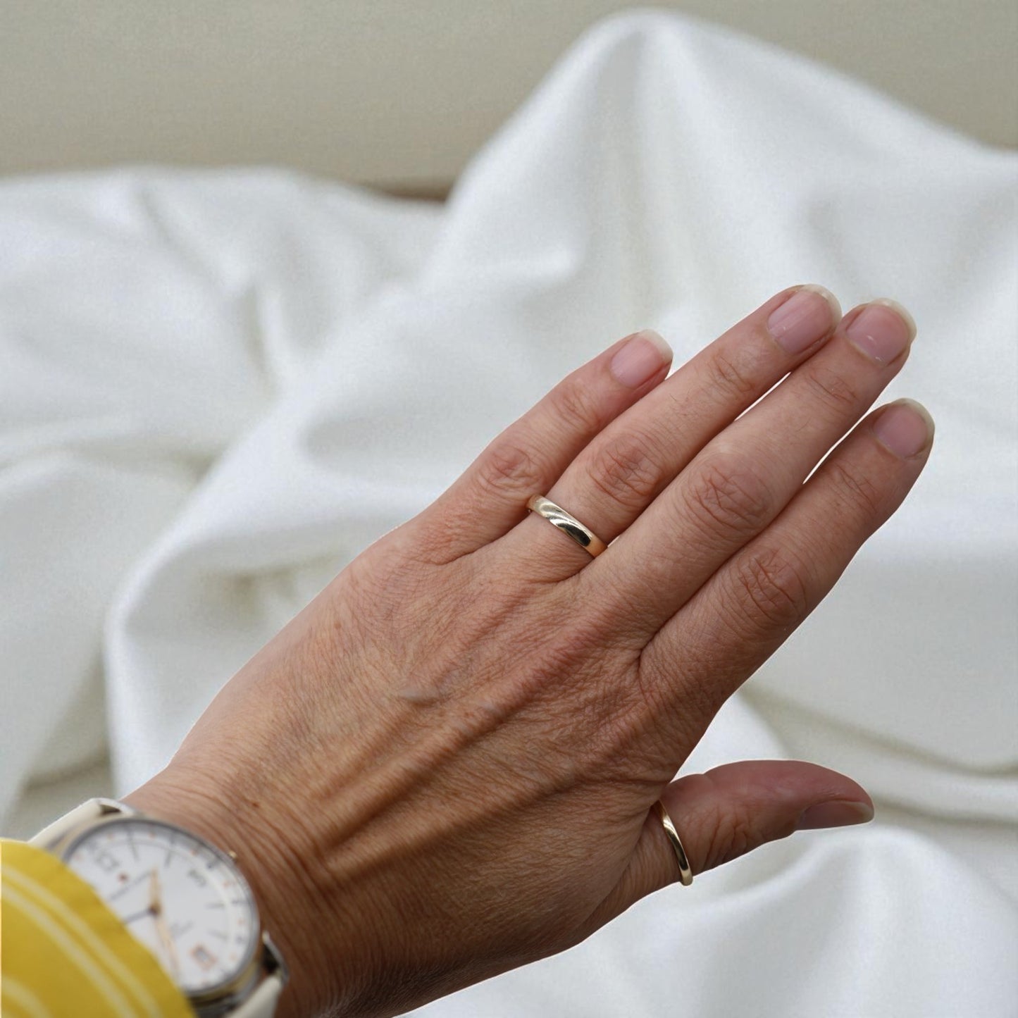 14k Estate 3.4mm Band - Petra Star