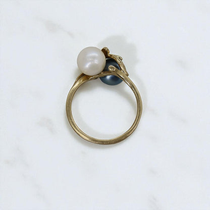 Vintage 14k Gold Black & White Pearl Leaf Ring - Petra Star