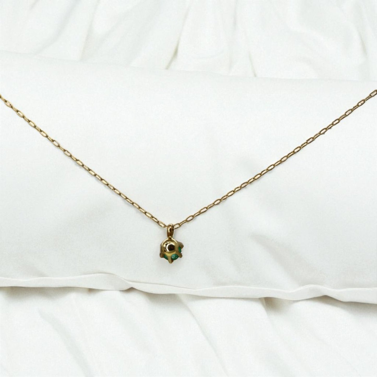 14k Gold Emerald Pendant Necklace, Circa 1990s - Petra Star