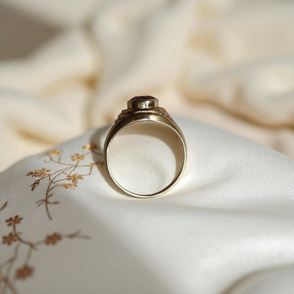 Vintage 1990s Bezel Set Amethyst Ring – Heavy 14k Yellow Gold Tapered Dome - Petra Star