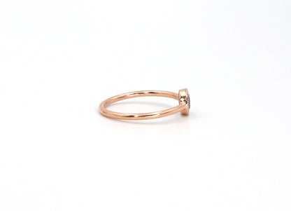 Anillo de zafiro con borde de moneda / Solitario minimalista / Anillo de zafiro con bisel en oro de 14 k