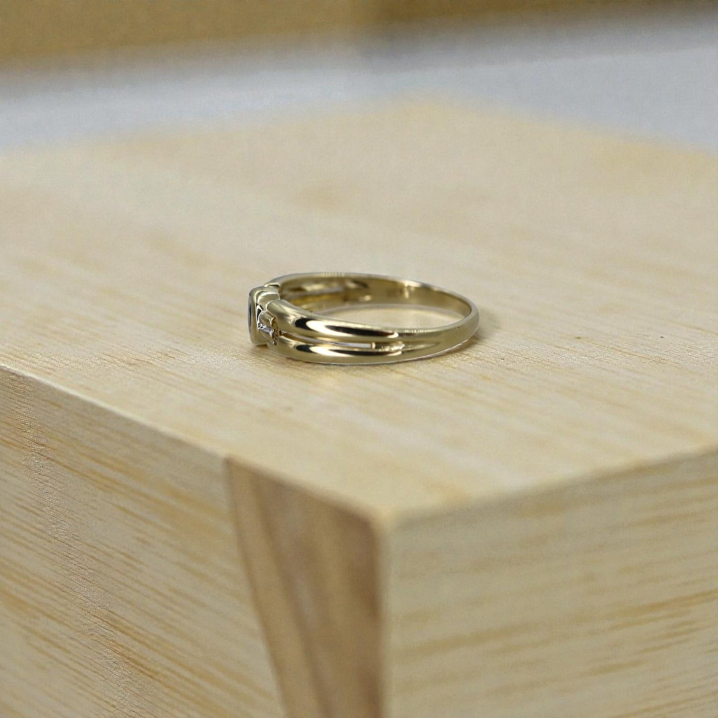 Mid-Century Sapphire Ring – 8k Yellow & White Gold, Marked 333, Size 9