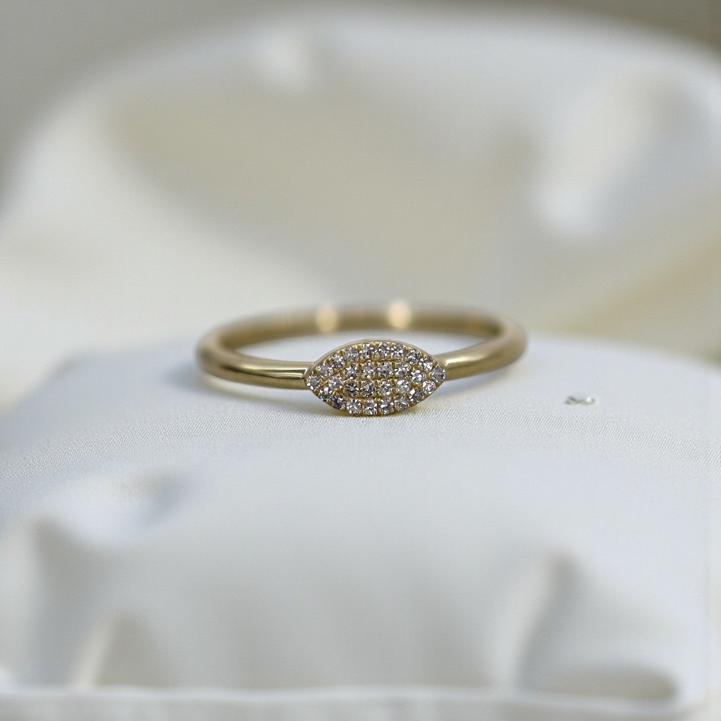 Diamond Pavé Eye Ring in 14k Gold
