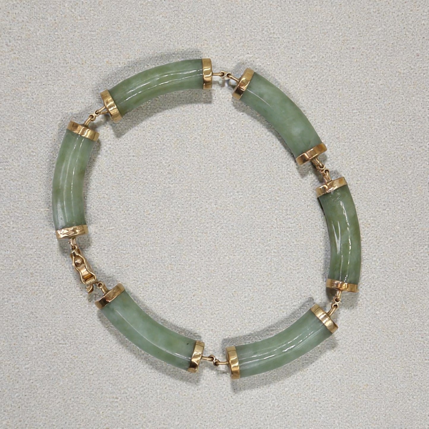 Jade Bracelet Mid Century 14k Gold 7.5 Inch