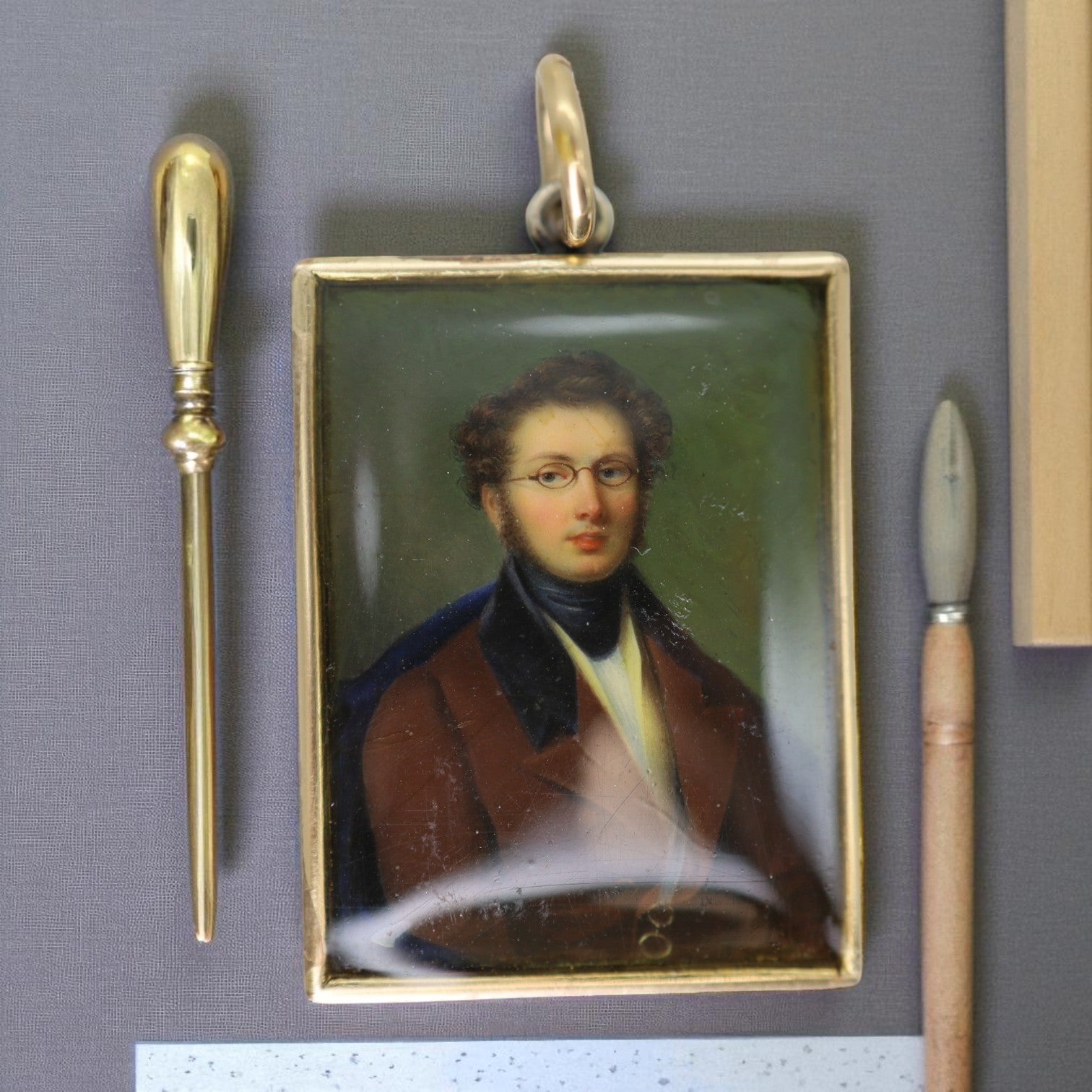 19th-Century Miniature Portrait of a Gentleman – Gilt Metal & Silver Back | Petra Star - Petra Star