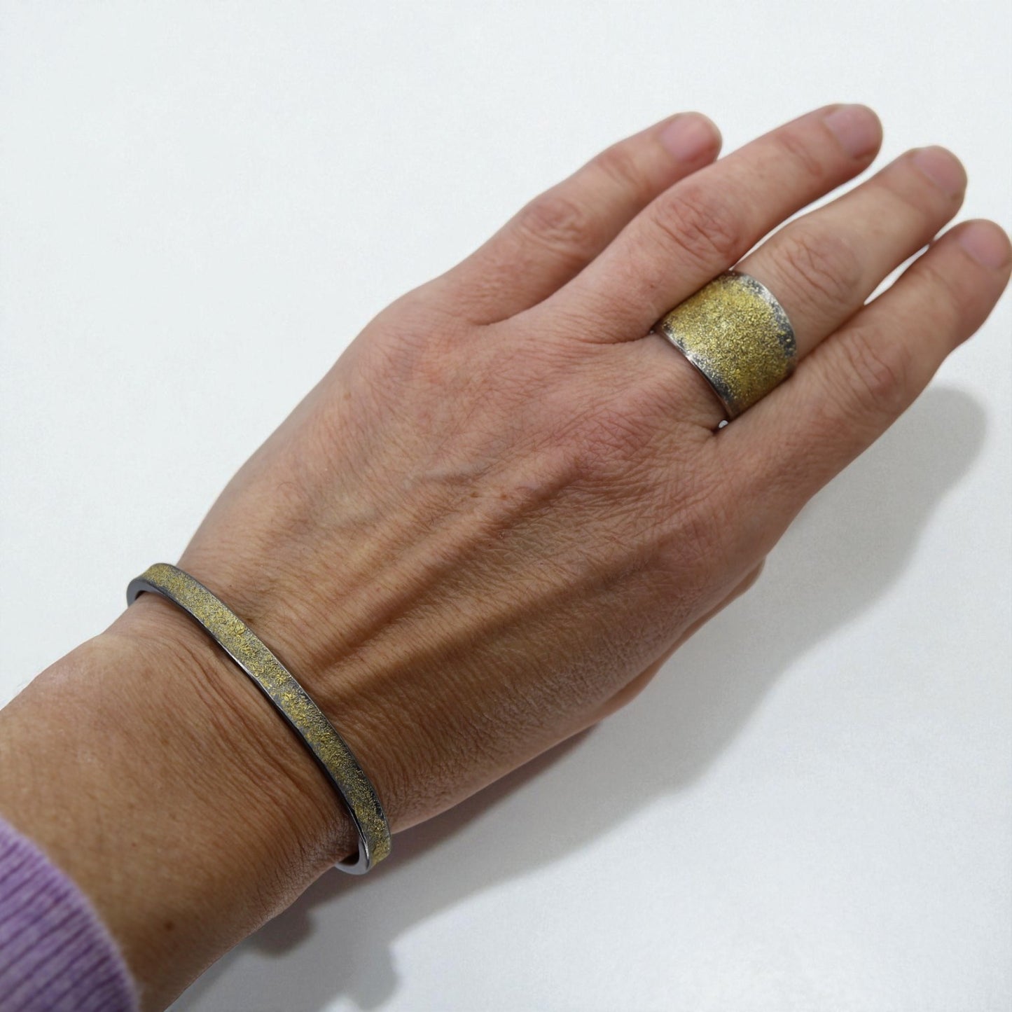 22k/18k Gold & Oxidized Silver-Dusted Narrow Cuff