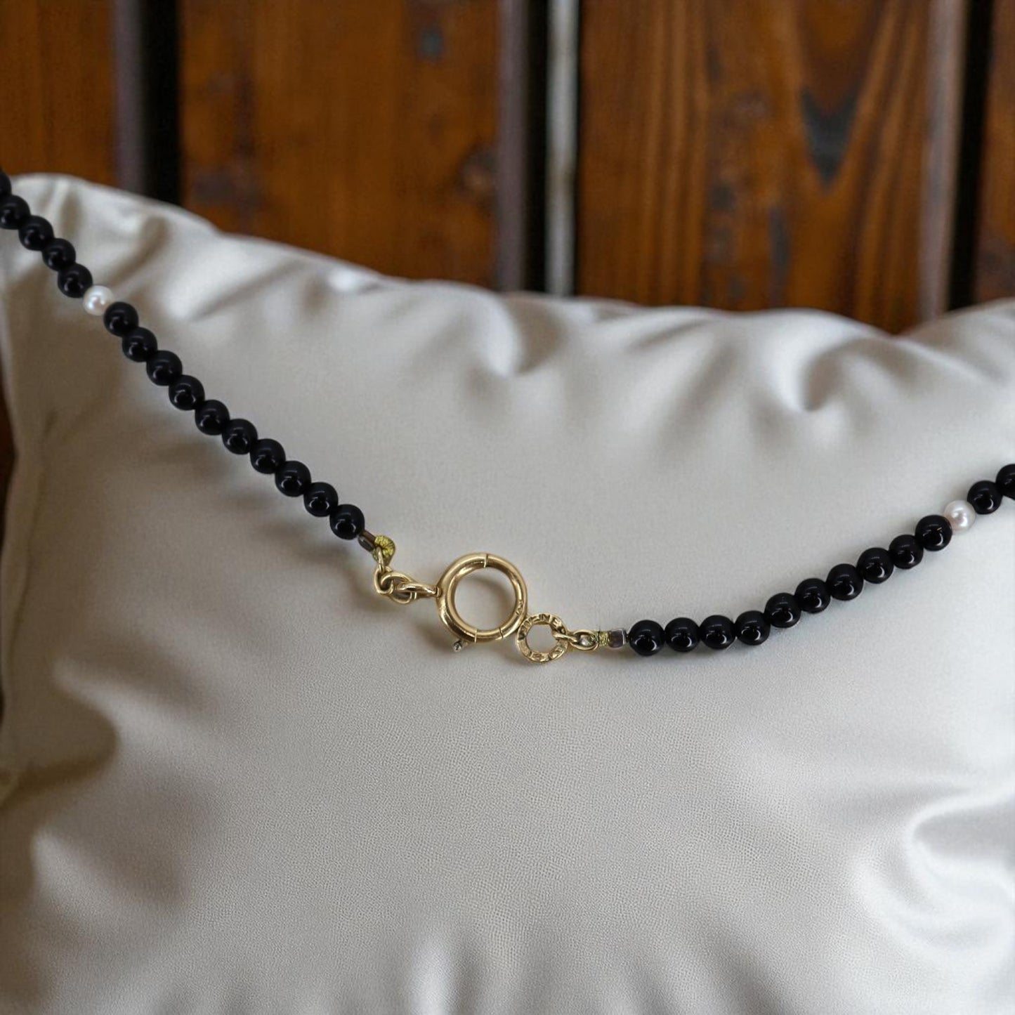 Onyx and Pearl Bead Necklace - Petra Star