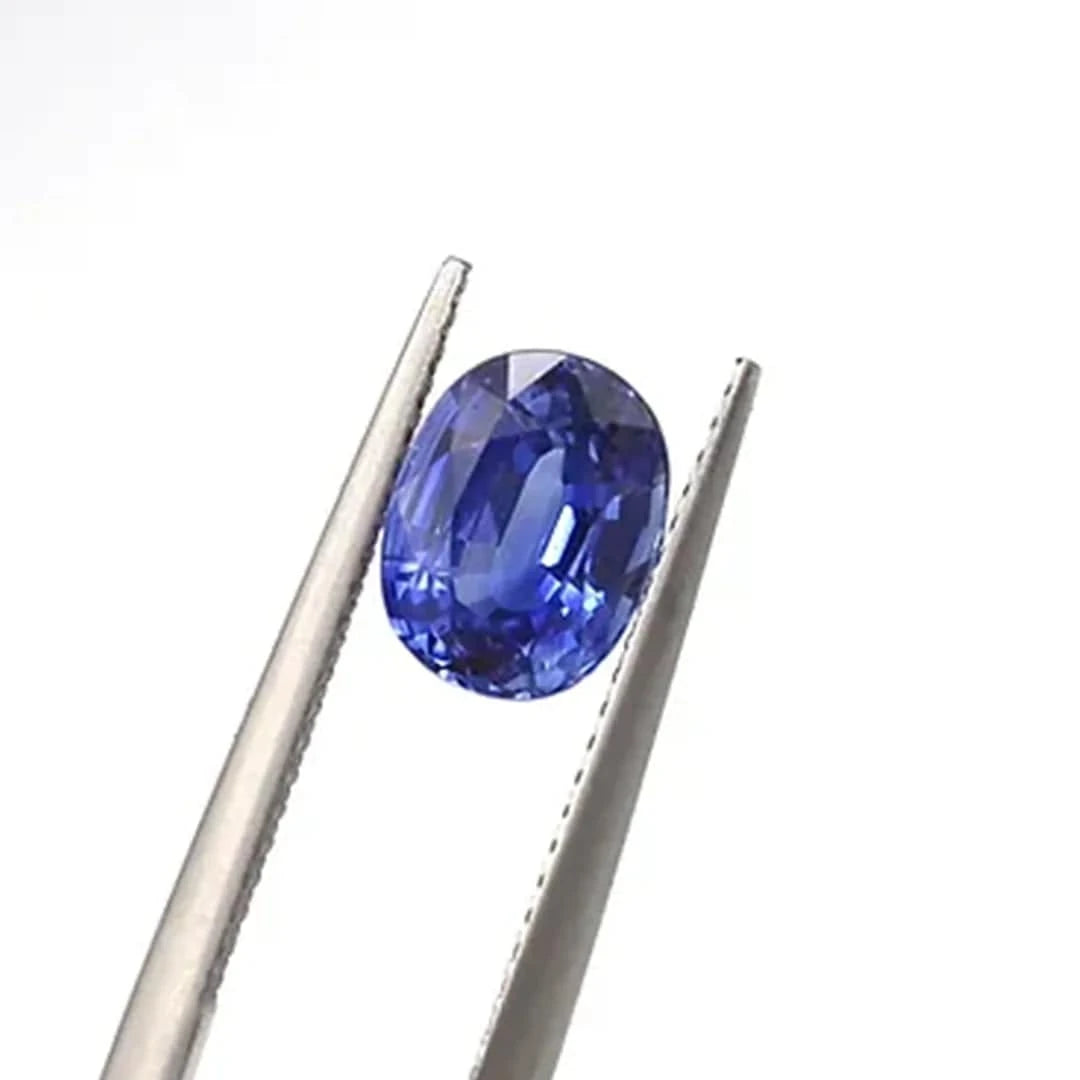 Loose Sapphire 2.19 cts Modern Oval Cut 8.40 x 6.45 x 4.49 MM - Petra Star