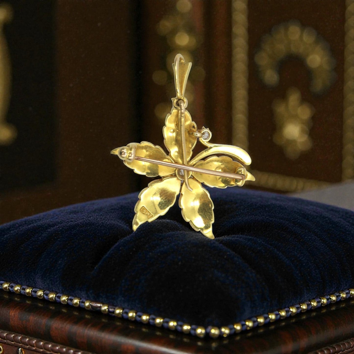 15k Gold Victorian Diamond & Pearl Flower Pendant/Brooch