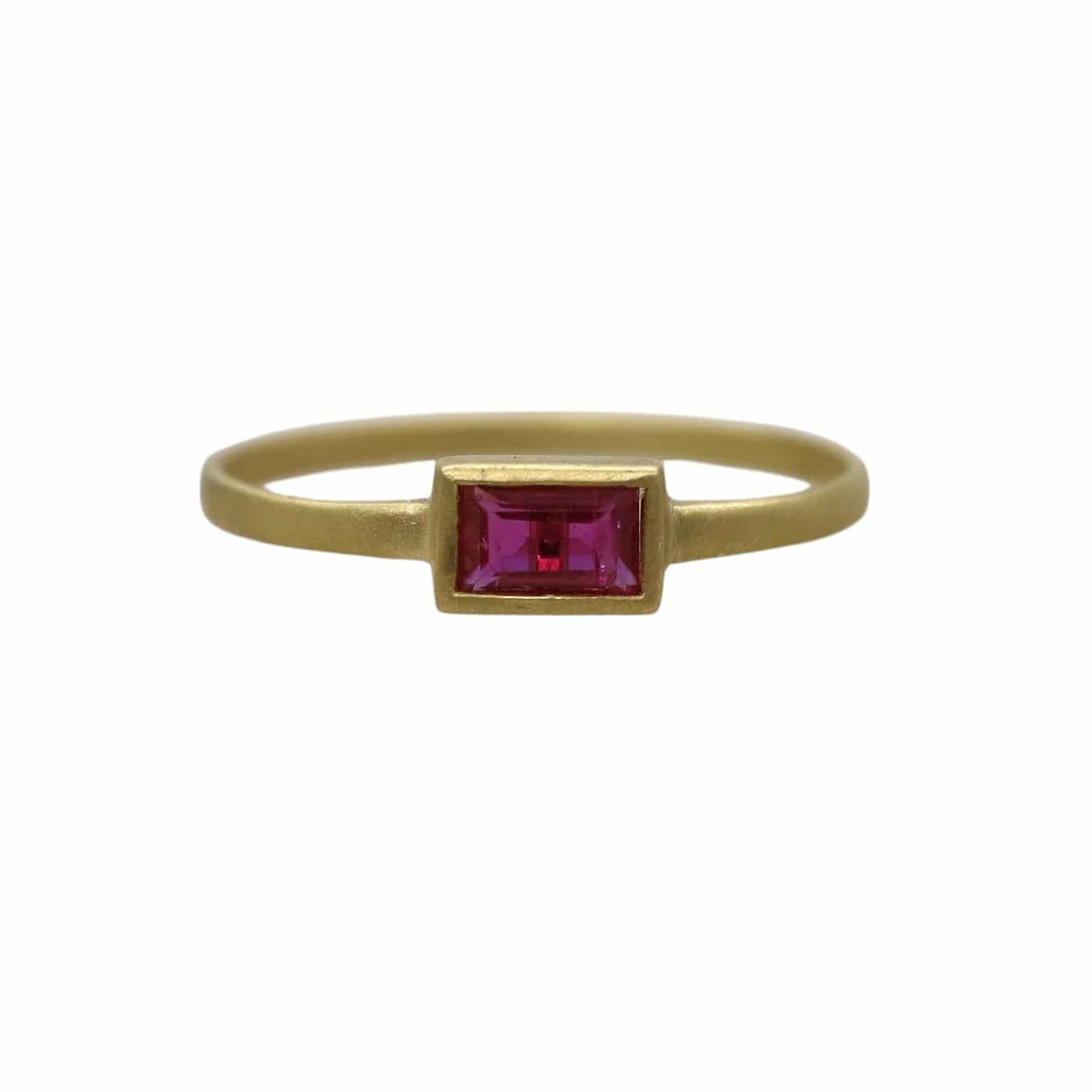 Petra Star Ruby Solitaire