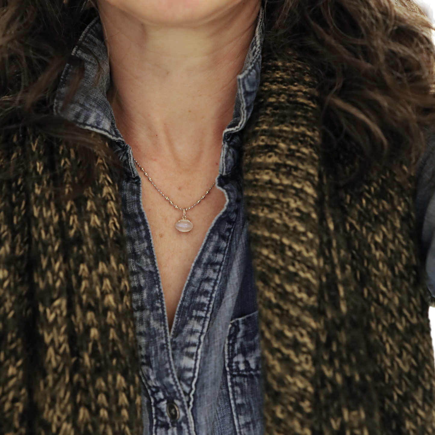 14k Yellow Gold Moonstone Pendant—3.39-ct Oval Cabochon, East-to-West Setting