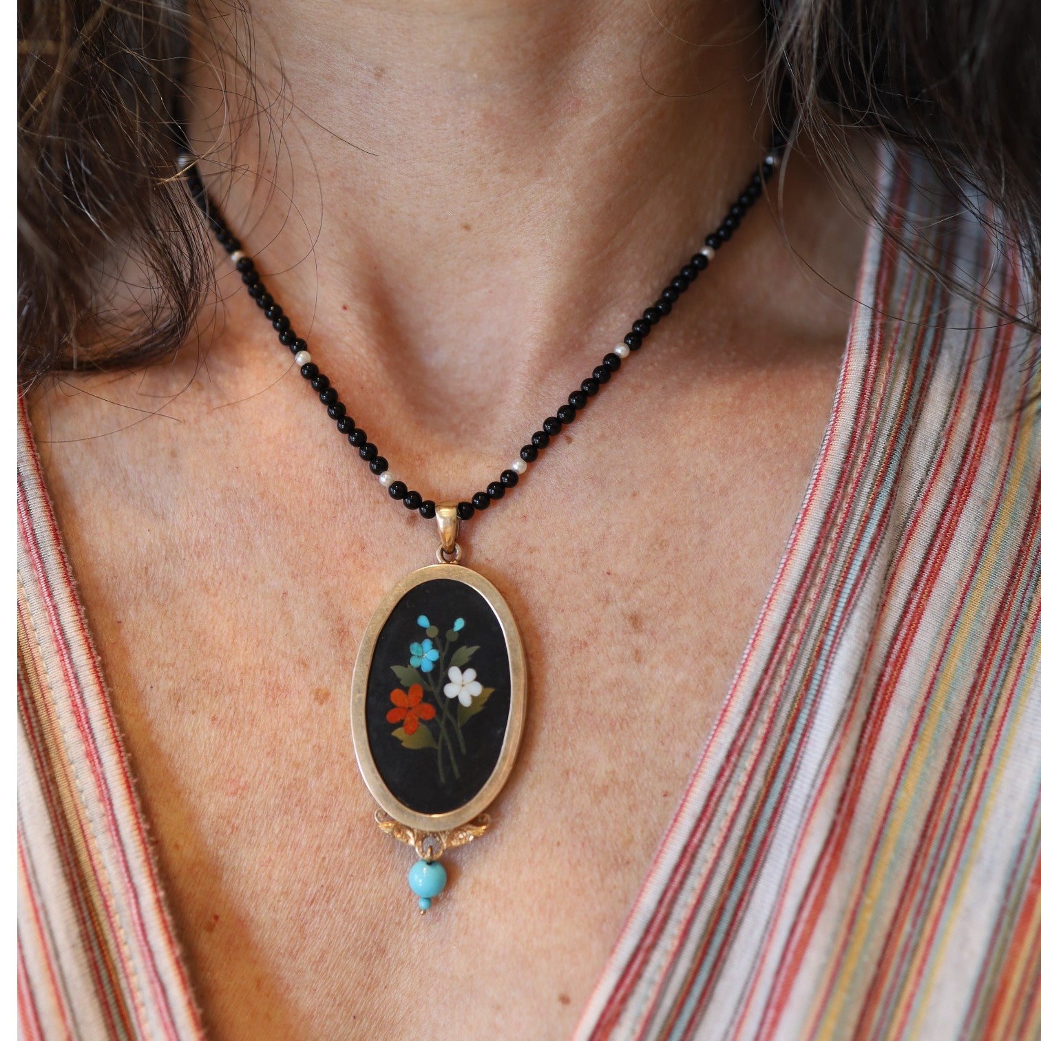 Onyx and Pearl Bead Necklace - Petra Star