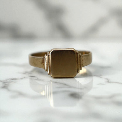 Art Deco 10k Gold Pinky Ring – Step Shoulders, Square Face, Size 4, Ready for Engraving - Petra Star