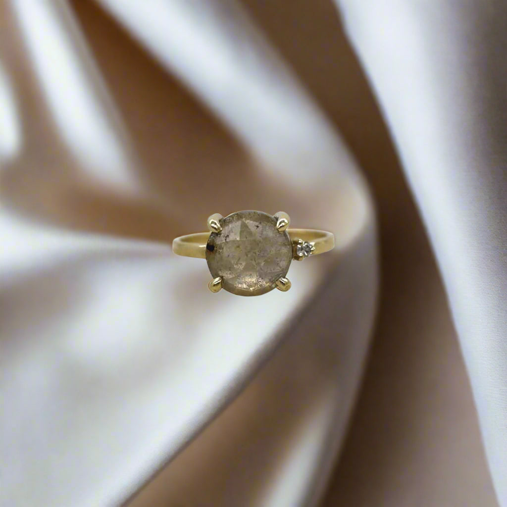 Salt and Pepper Sapphire Ring in 14k Gold - Petra Star