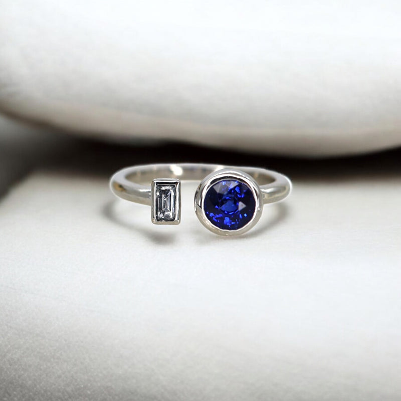 Toi et Moi Sapphire and Diamond  Platinum Ring