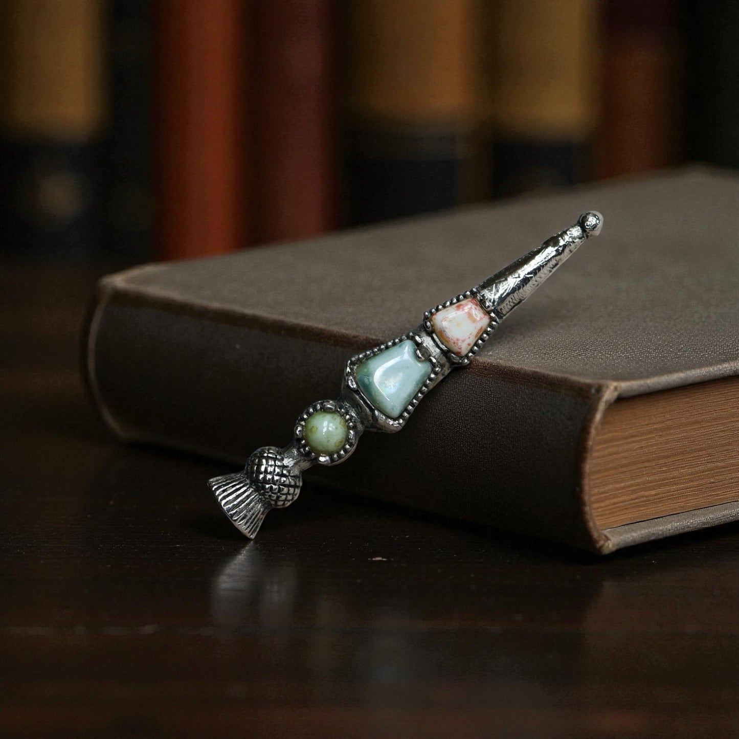 Vintage Scottish Jacobite Thistle Brooch – Silver with Agate Inlay, Mid-Century Collectible