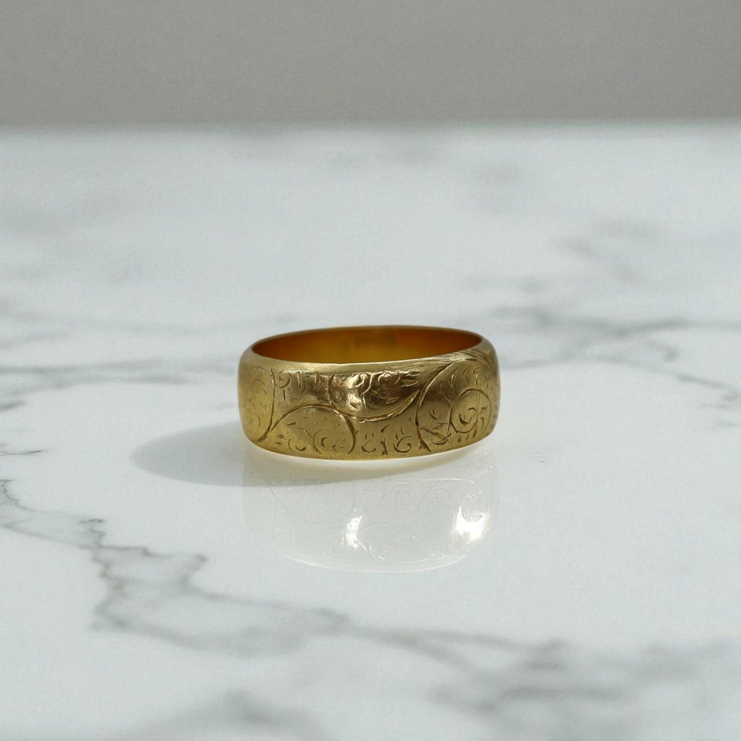 Georgian 18k Gold Hand Engraved Band – Birmingham Hallmarked, 1799 - Petra Star