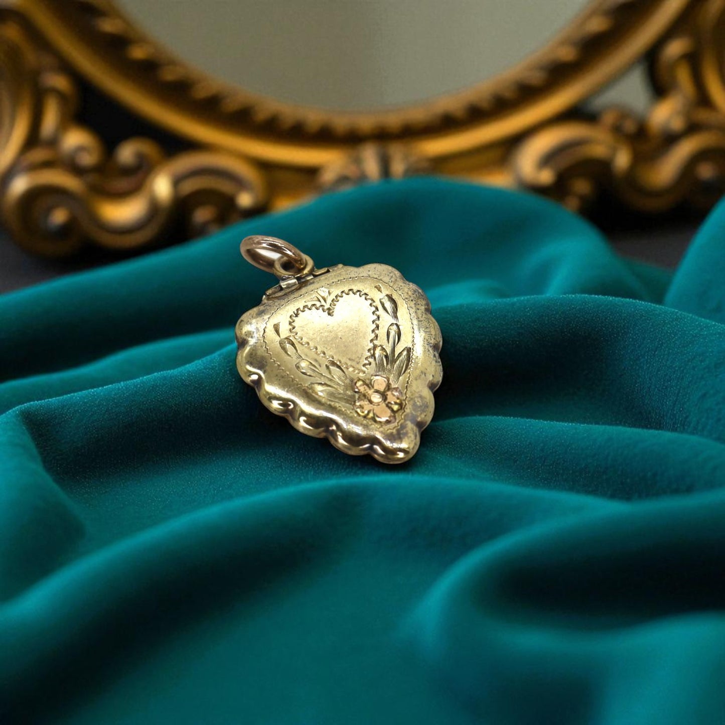 Vintage Puffy Heart Locket Gold Filled - Petra Star
