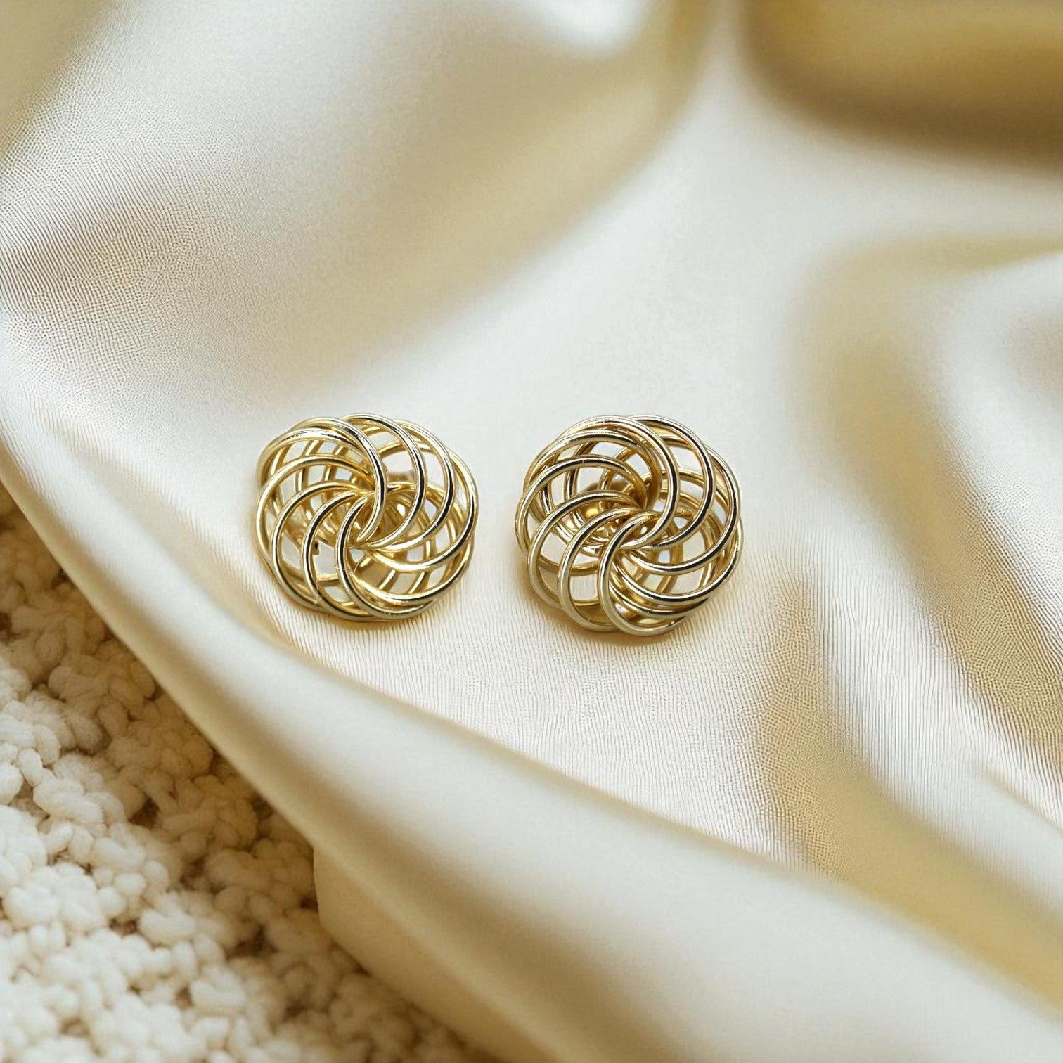 Large Vintage 14k Gold Knot Stud Earrings - Petra Star